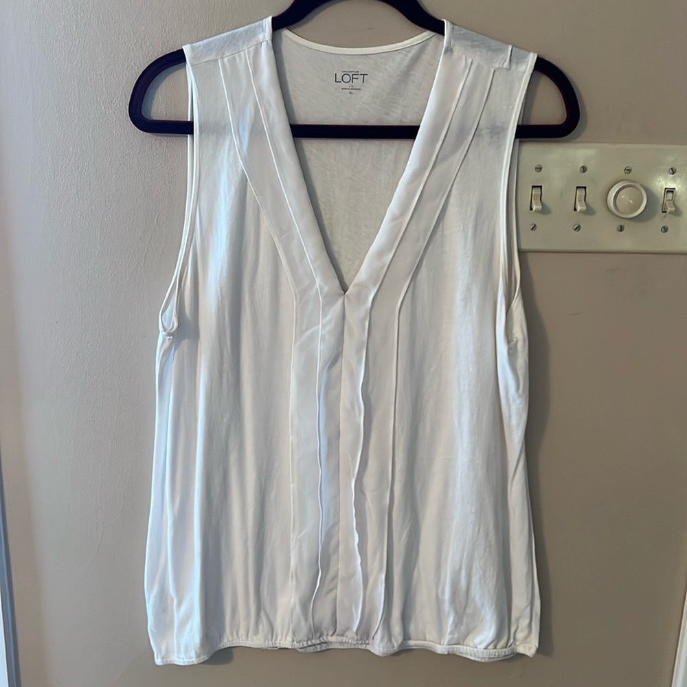 V neck white LOFT blouse